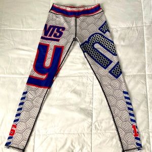 New York Giants leggings.